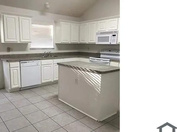 318 Dakota Dr, Arlington, TX 76002