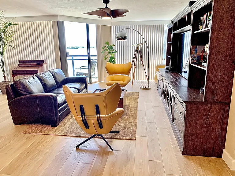 3916 Riviera Dr #408 — Photo 7