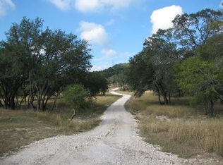 122 Walnut Grove Rd, Boerne, TX 78006