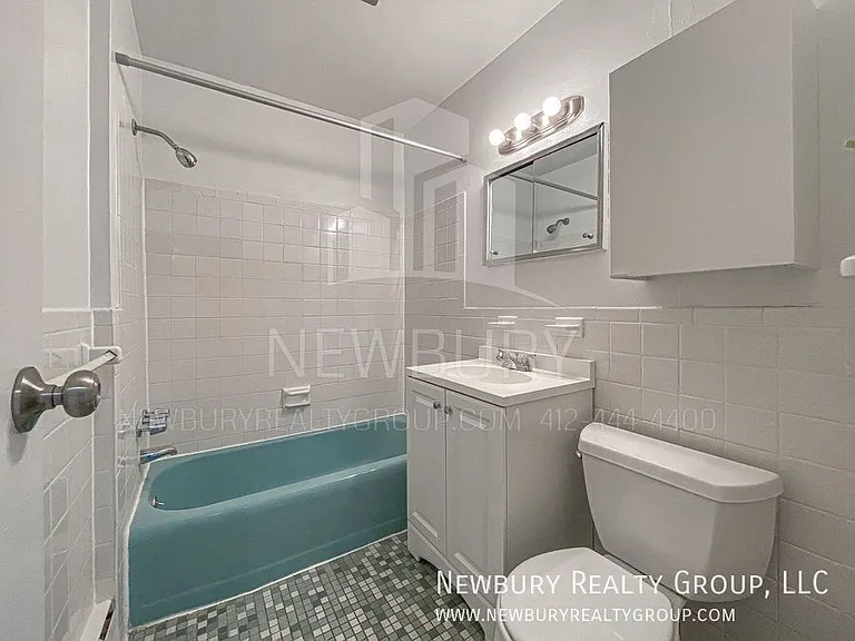 1459 Poplar St #10 — Photo 24