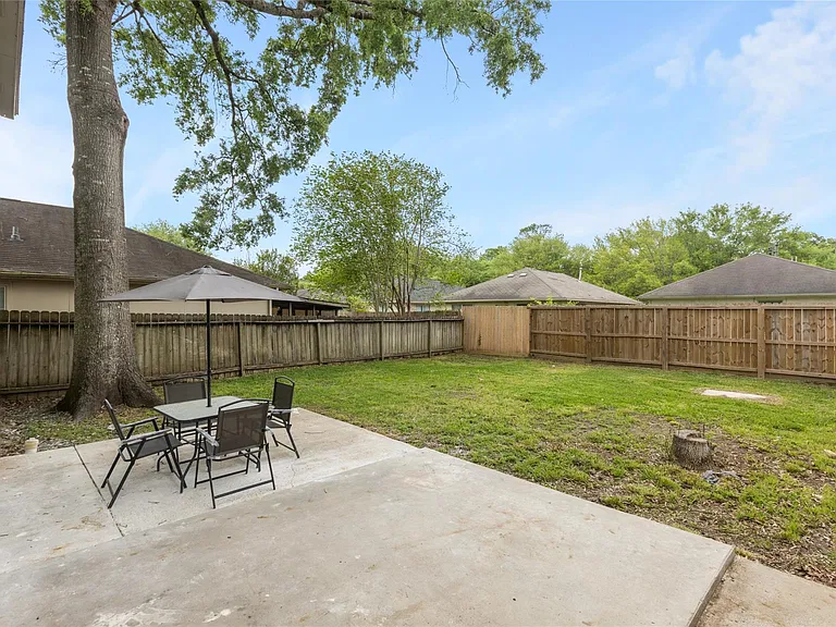 24210 Hard Wood Dr — Photo 13