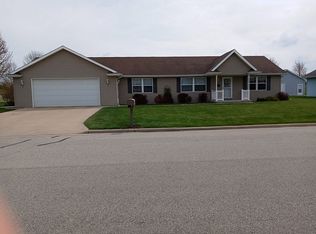 404 High Ridge Ln, Black Creek, WI 54106