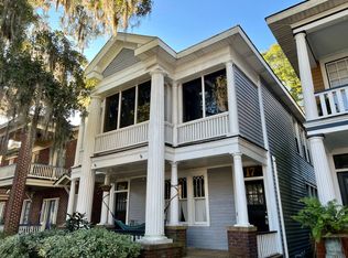 17 E 34th St, Savannah, GA 31401