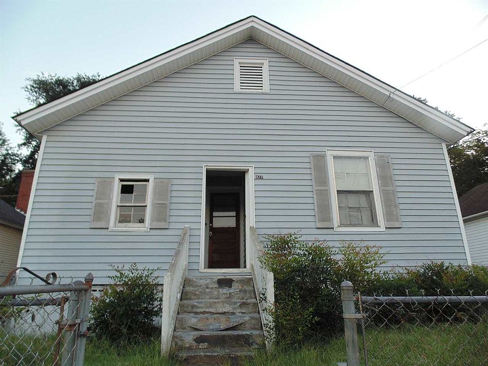 1st image of 477 Kingston St