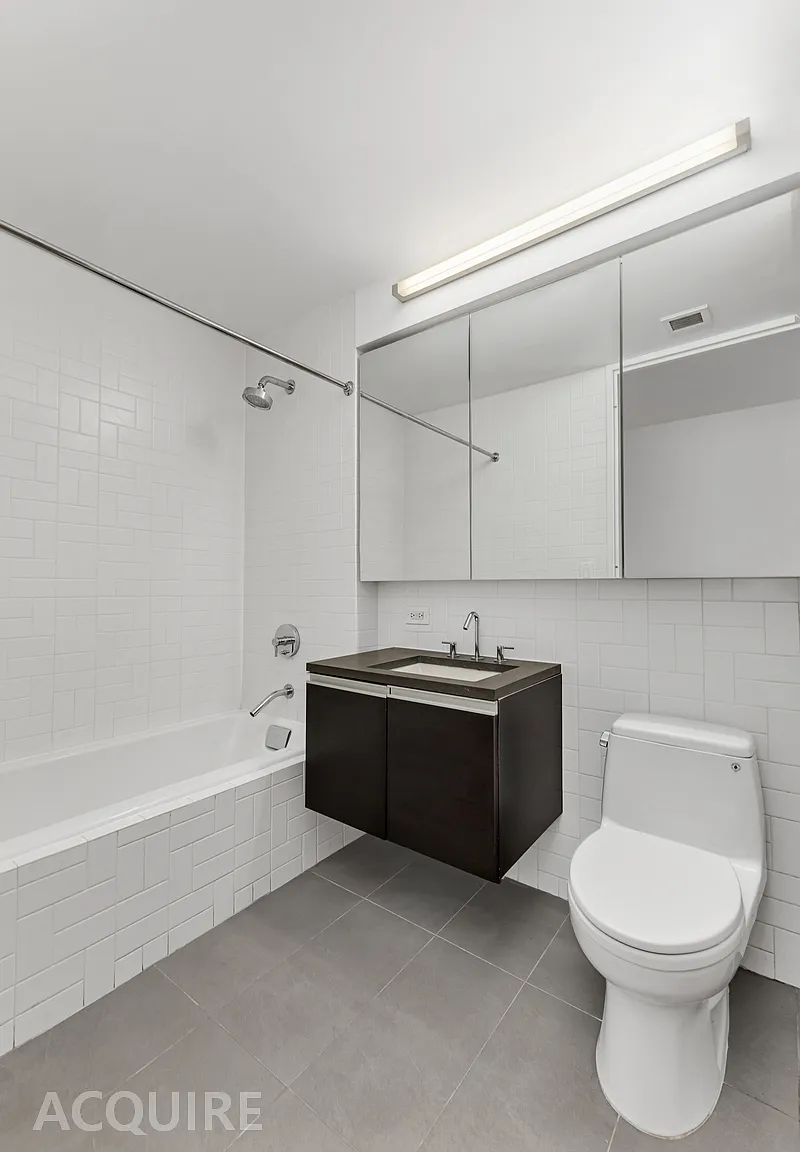 110 3rd Avenue — Photo 4