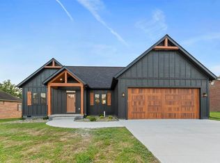 2006 Man O War Dr, Ironton, OH 41169