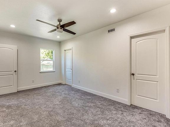 3rd image of 1312 W 39th St
