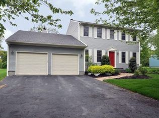 30 Atlantic Dr, Middletown, RI 02842