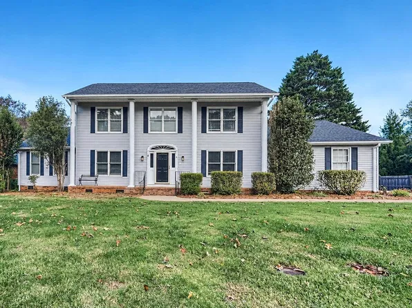303 Eastcrest Dr, Simpsonville, SC 29681