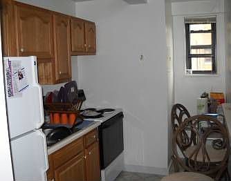3rd image of 11720 Edgewater Dr APT 608