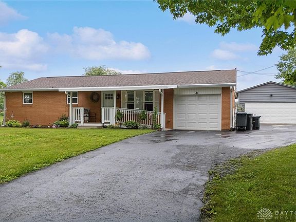 3rd image of 3630 Ruby Dr