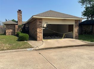 1743 Lionsgate Cir, Bethany, OK 73008