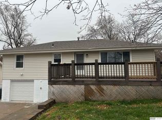 7602 Davis Cir, Omaha, NE 68134