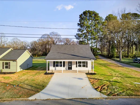 210 Gaffney Ave, Gaffney, SC 29341