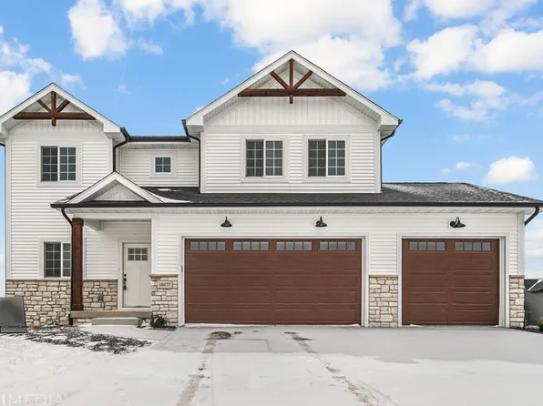 701 Tanglewood Ln, Chesterton, IN 46304