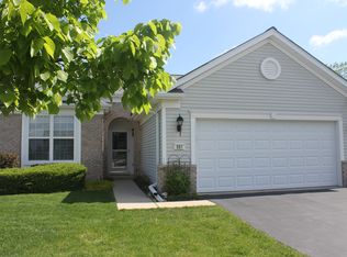 884 Ravine Ct, Elgin, IL 60124