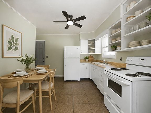 3rd image of 1207 Aukerman St