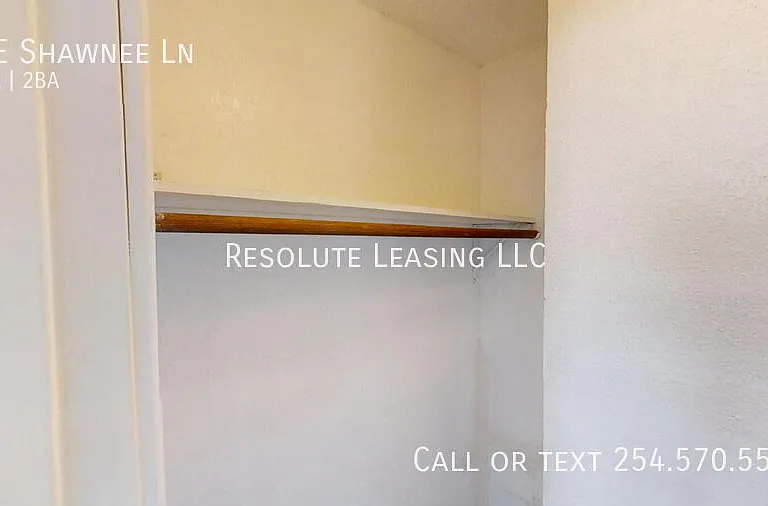 8 E Shawnee Ln — Photo 21