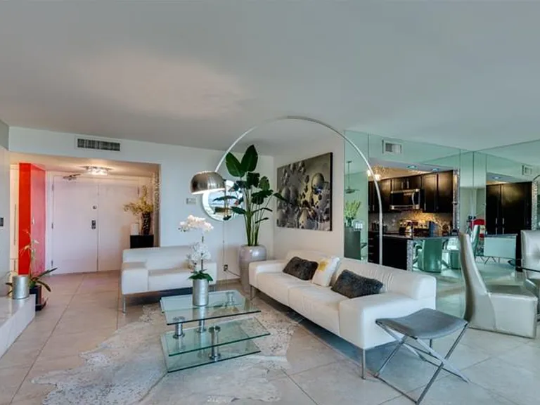 205 E Harmon Ave #807 — Photo 8