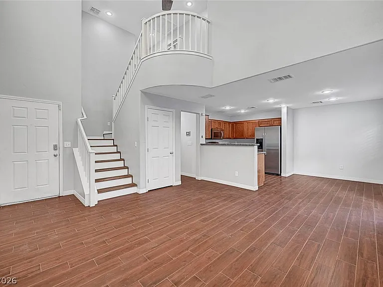 514 Eresma St — Photo 19