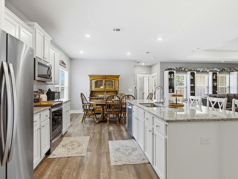 1st image of 708 Quintana St