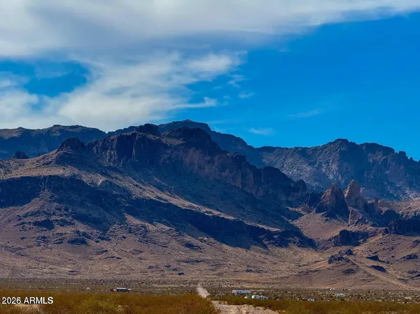 0 W Wingate Dr Lot C 7.5 Acres -- #-, Golden Valley, AZ 86413