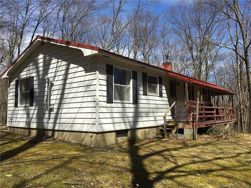 2nd image of 88 Selleck Hill Rd