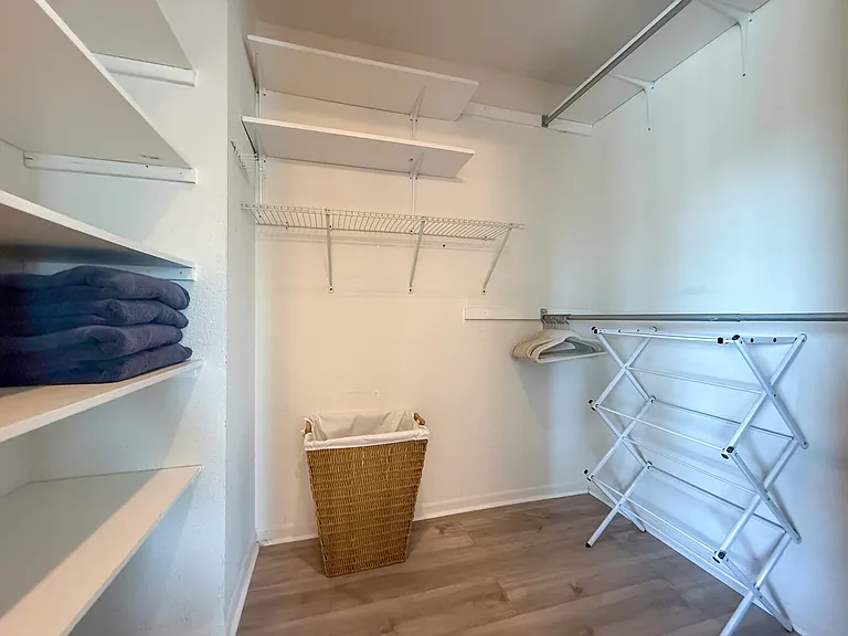 255 Capri Cir N #8 — Photo 27