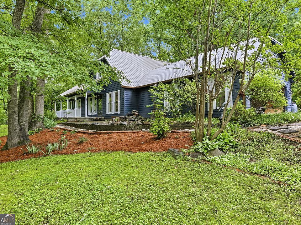 1st image of 2218 J Warren Rd