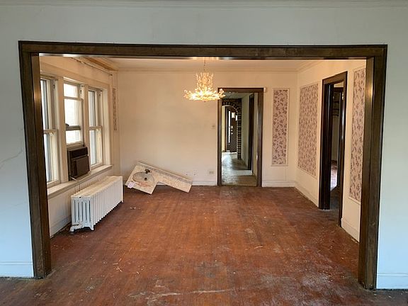 5th image of 6314 S Komensky Ave