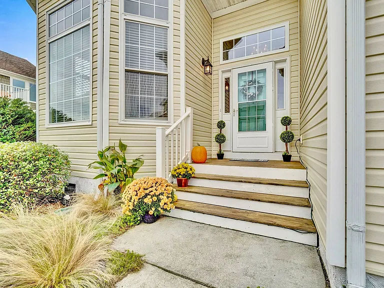 5027 Ocean Way — Photo 9