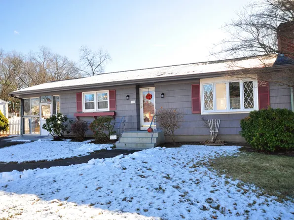 78 Woodhill Road, Manchester, CT 06042