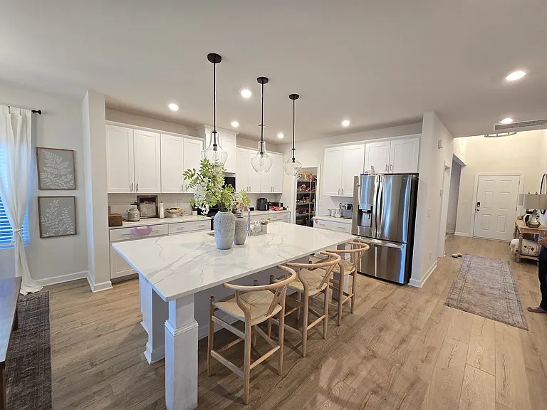 4058 Armstrong Farm Dr — Photo 10