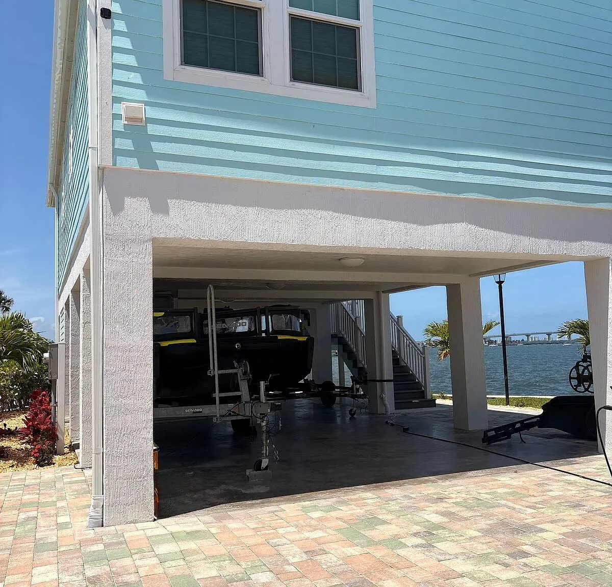 2 bed, 2.0 bath, 1100 sqft, $6,000 — Photo 1