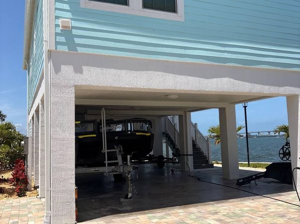 453 NE Indian River Dr