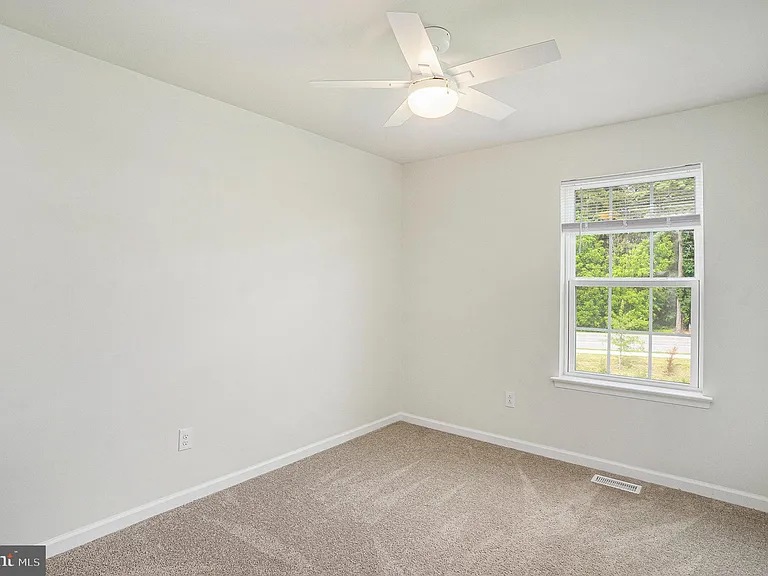1143 Martin Rd — Photo 25