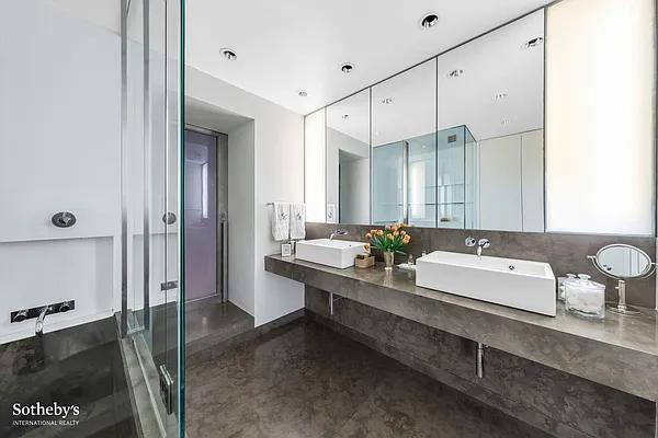 Sold by Sotheby's International Realty | media 38