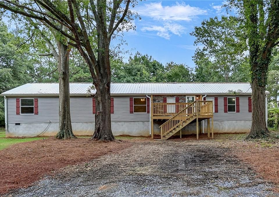 1st image of 46 Honeysuckle Dr SW