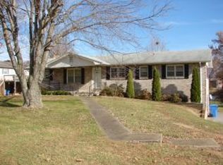 1206 Greenlee Dr, Jonesborough, TN 37659