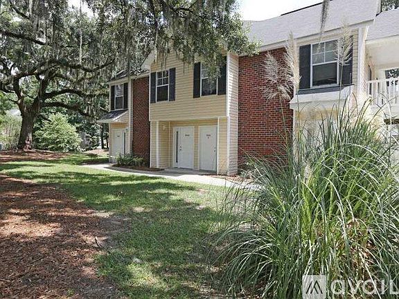 Garden Private Entrances