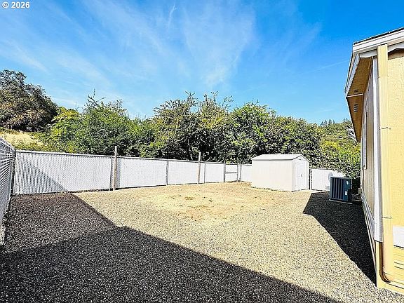 5th image of 1014 Shadow Ranch Ln