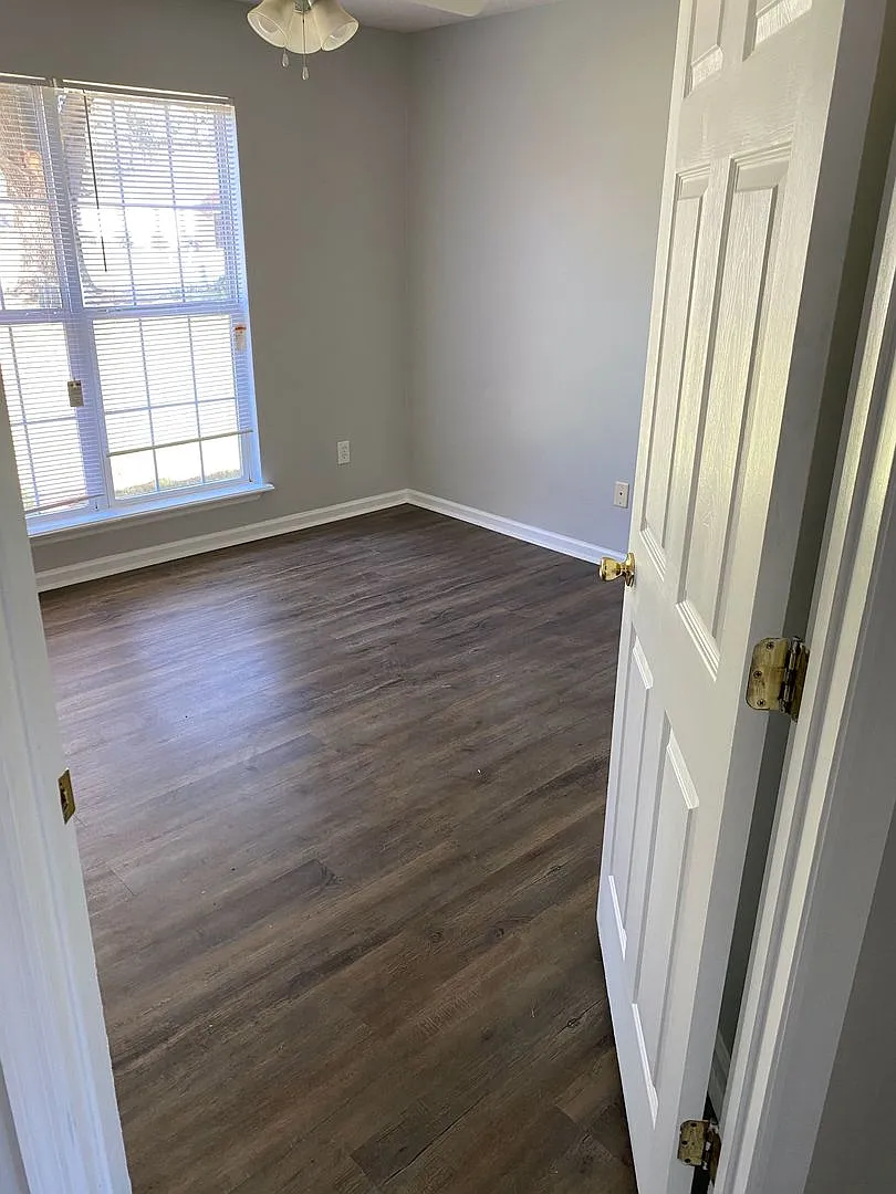 181 Wood Dr — Photo 3