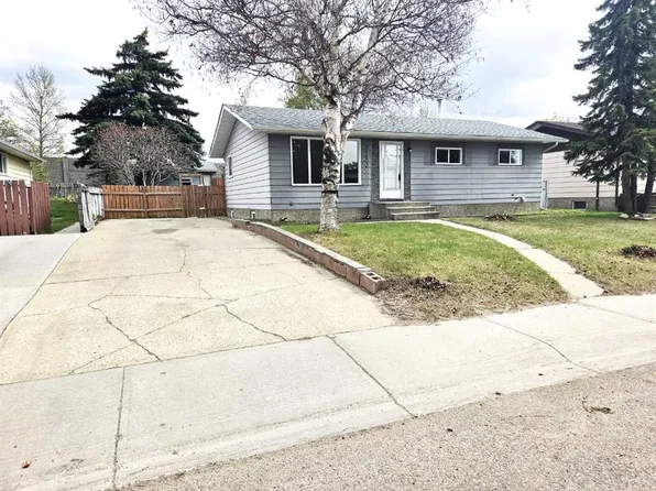 3532 N 50th Ave E, Innisfail, AB T4G 1J1