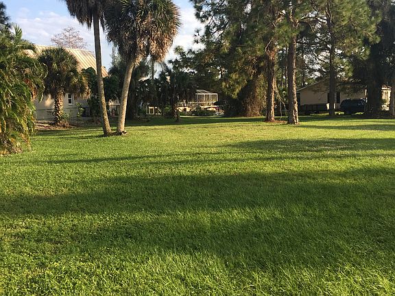 2nd image of 27021 Holly Ln