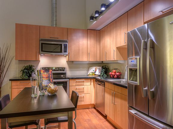 4th image of 88 Bush St Unit 2197
