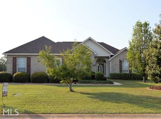 232 Autumn Woods Dr, Warner Robins, GA 31088