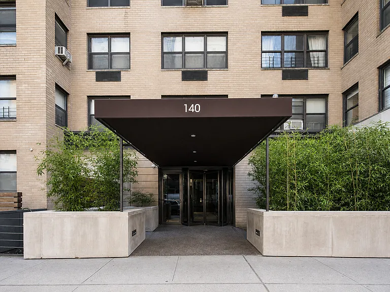 140 E 56th St #9C — Photo 9