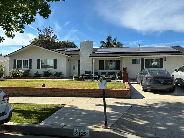 2131 E Altura Ave — Photo 5