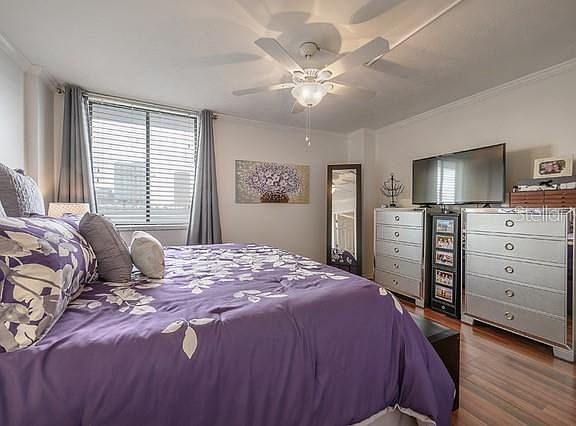 4th image of 201 W Laurel St APT 803