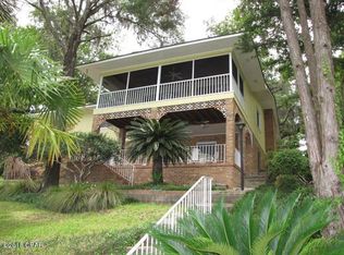 299 Compass Lake Dr, Alford, FL 32420